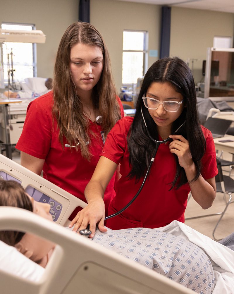 OKWU nursing students in simulation